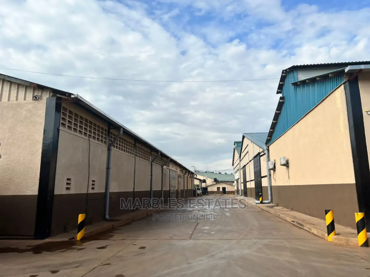 Warehouse for Rent in Industrial Area in Central Division