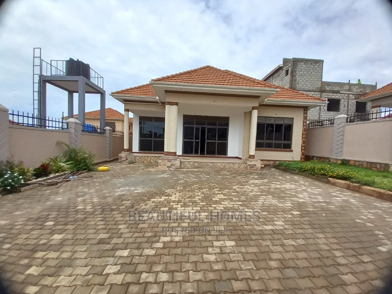 Furnished 4bdrm House in Kira Organised for Sale in Kira