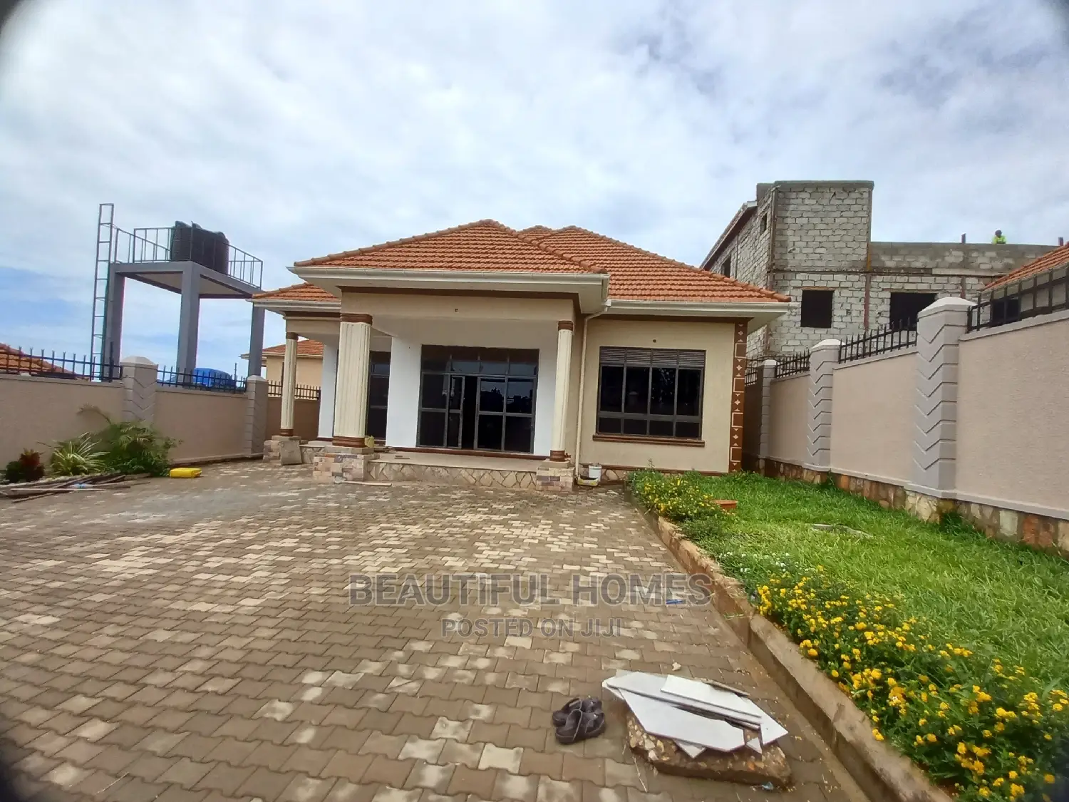 Furnished 4bdrm House in Kira Organised for Sale in Kira