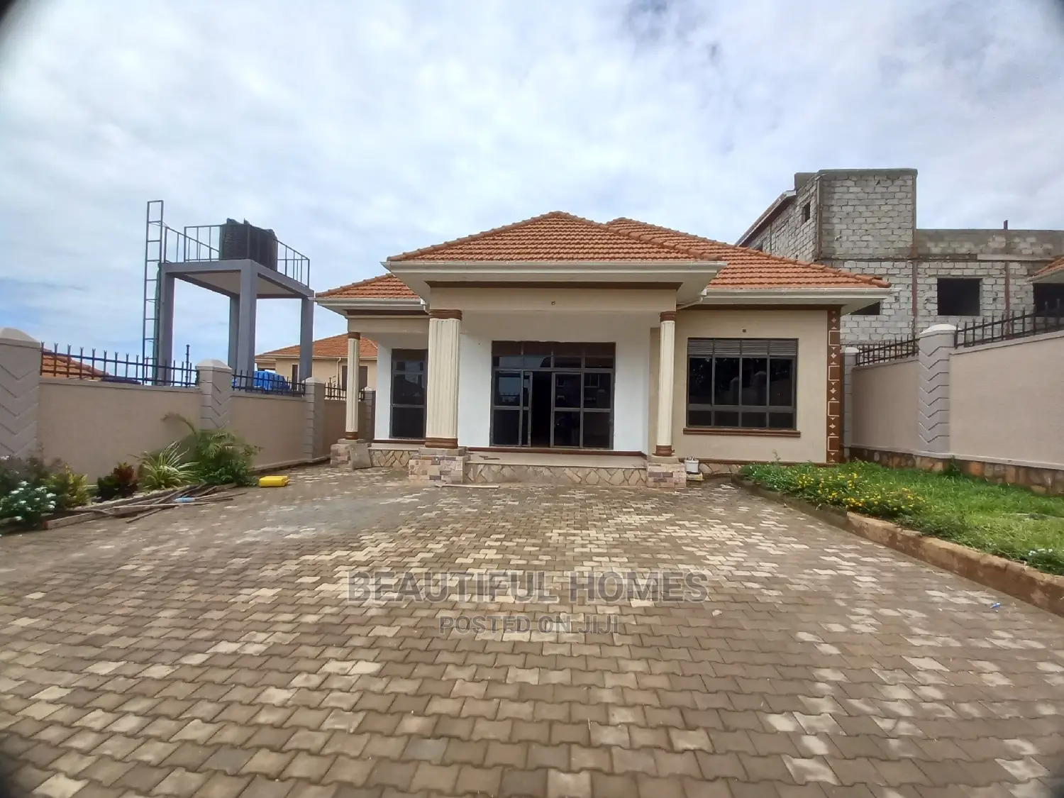 Furnished 4bdrm House in Kira Rich for Sale in Kira