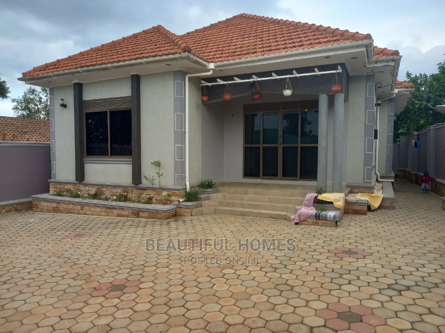 Furnished 4bdrm Maisonette in Nakwero Corporate, Kira for Sale in Kira