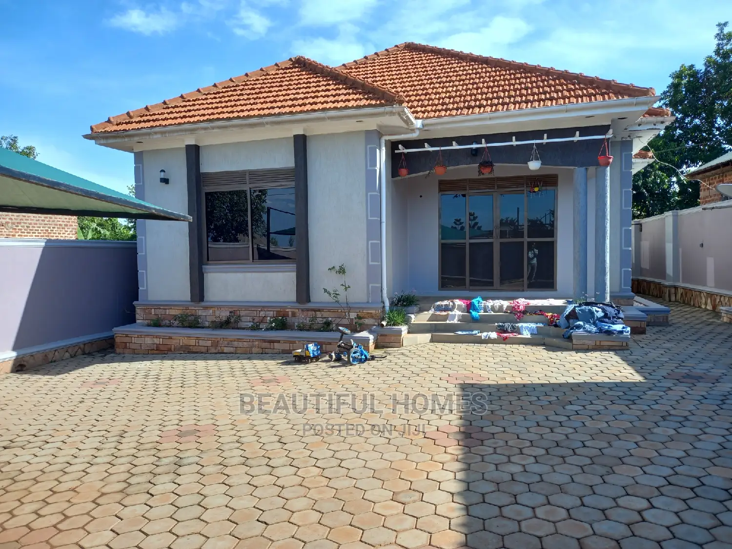 Furnished 4bdrm Bungalow in Nakwero, Kira for Sale in Kira
