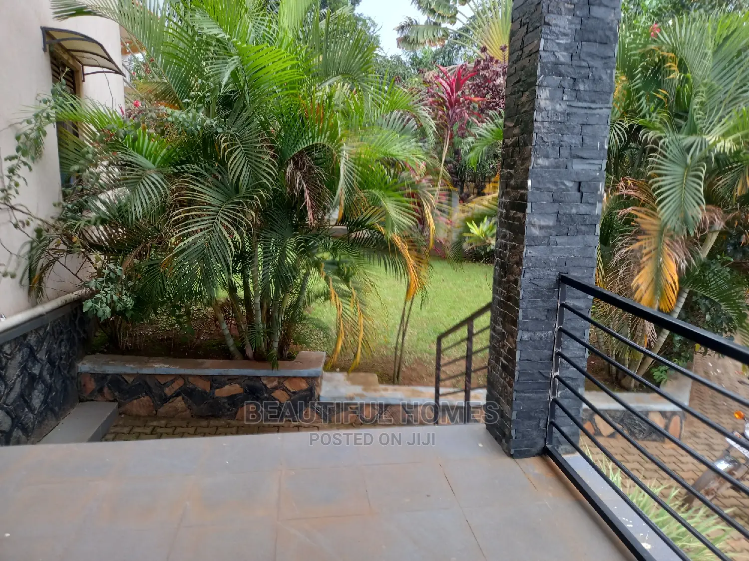 Furnished 4bdrm Bungalow in Kira for Sale in Kira