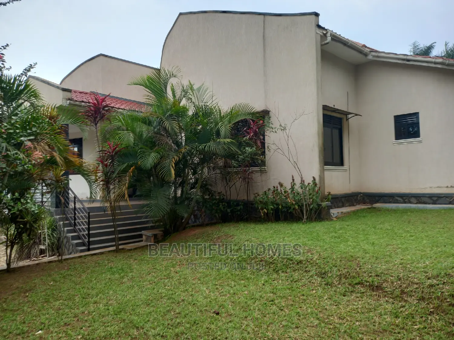 Furnished 4bdrm Bungalow in Kira for Sale in Kira
