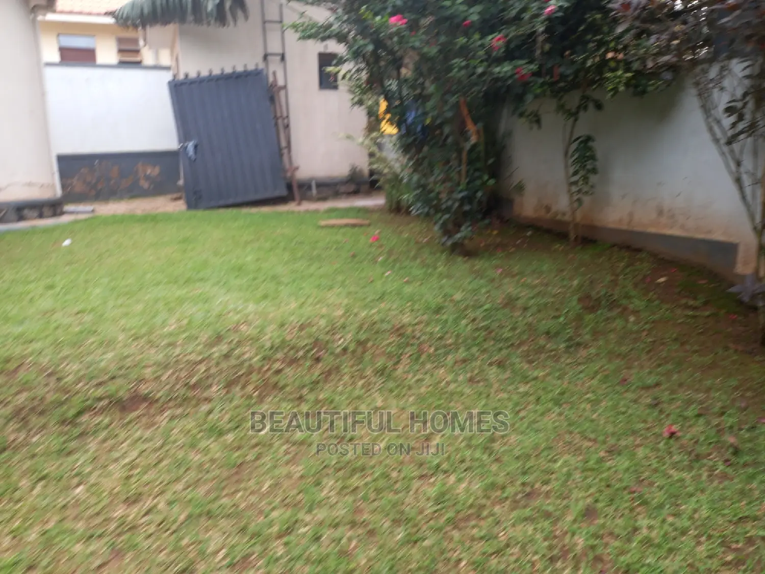Furnished 4bdrm Bungalow in Kira for Sale in Kira