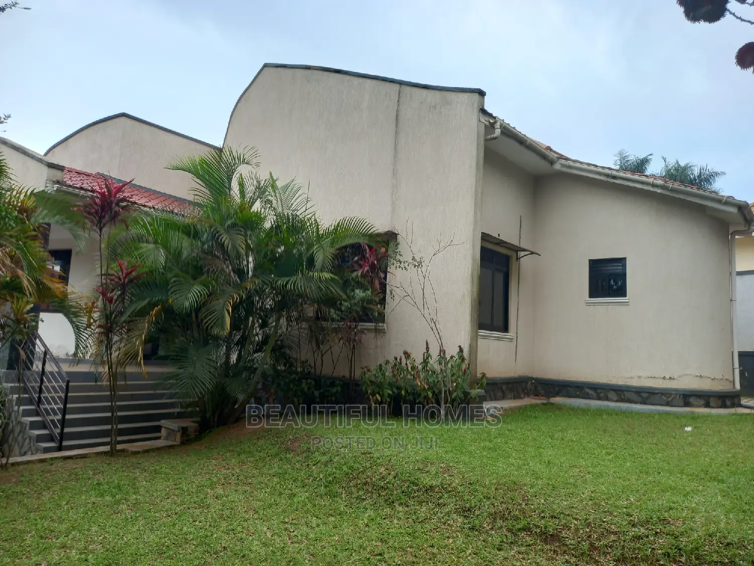 Furnished 4bdrm Bungalow in Kira Organised for Sale in Kira
