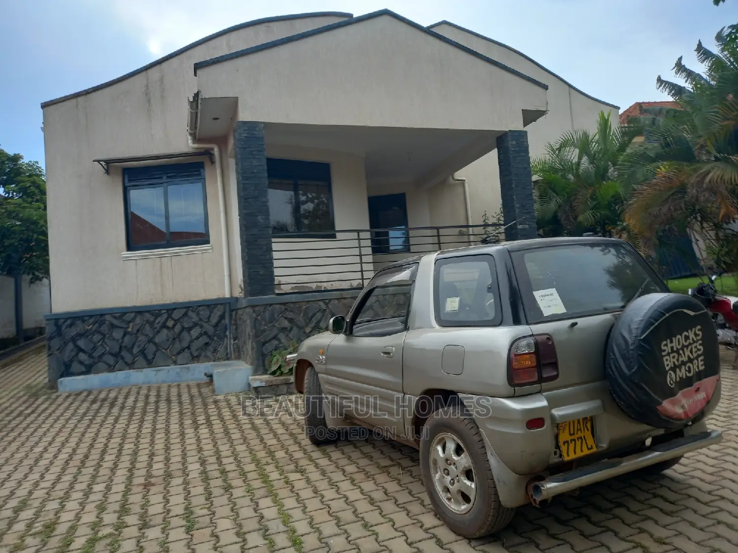 Furnished 4bdrm Maisonette in Kira for Sale in Kira