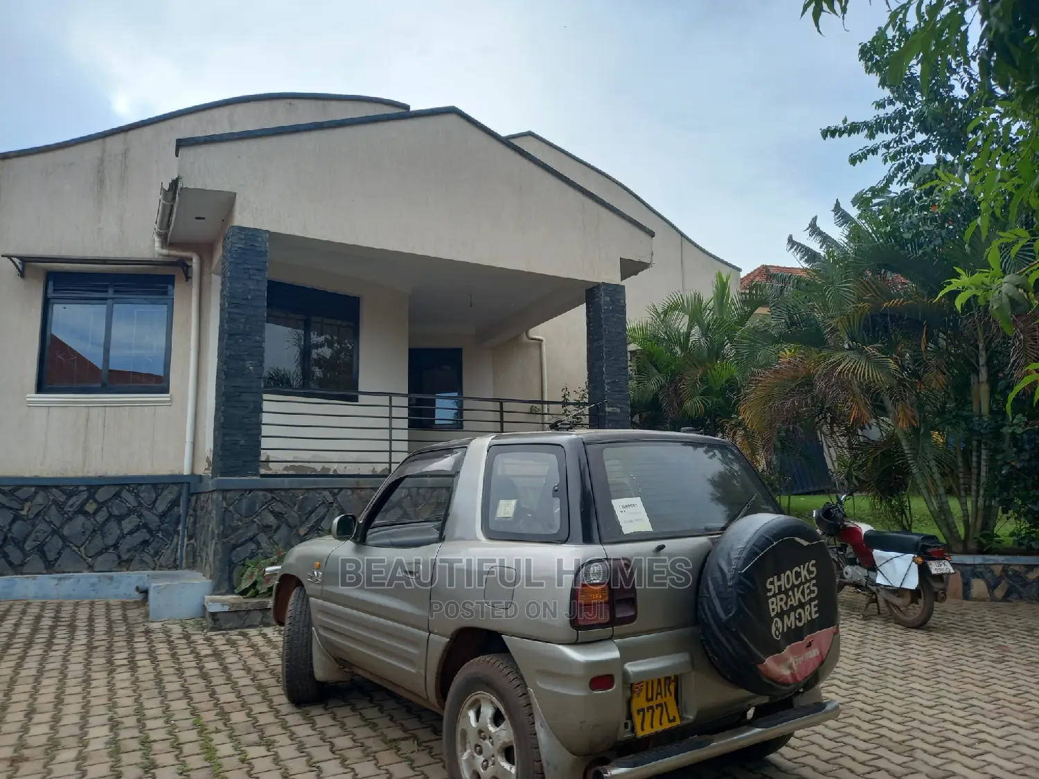 Furnished 4bdrm Maisonette in Kira for Sale in Kira