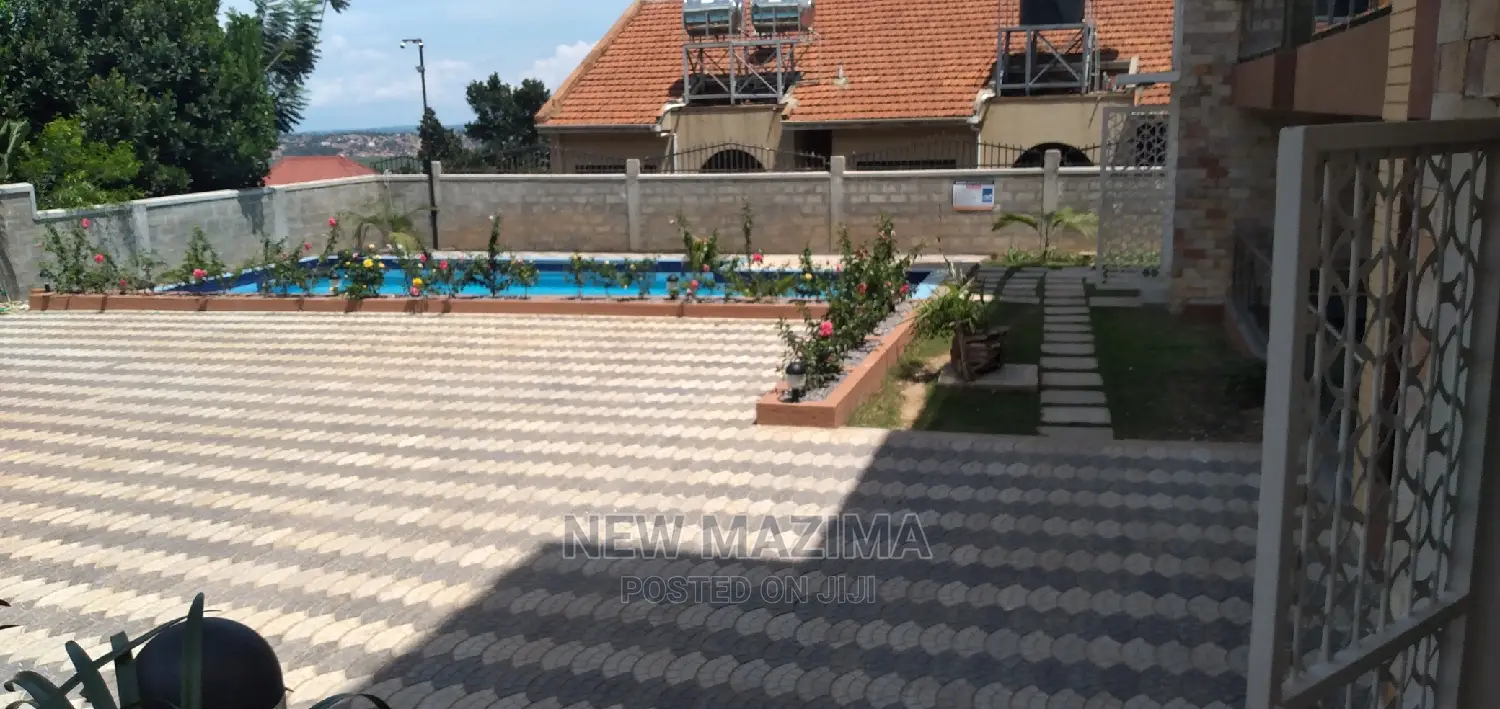 2bdrm Townhouse/Terrace in Buziga Heights, Division a for Sale in Division A