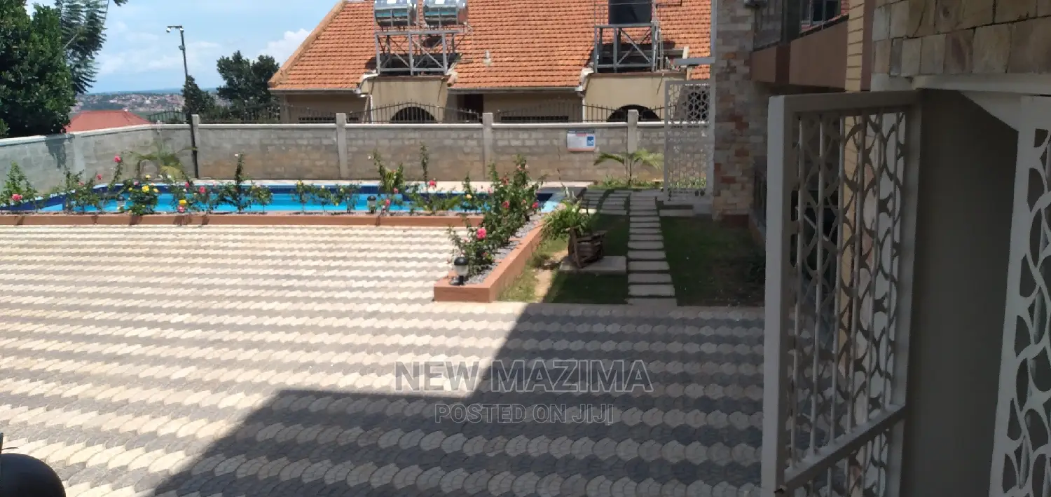 2bdrm Townhouse/Terrace in Buziga Heights, Division a for Sale in Division A