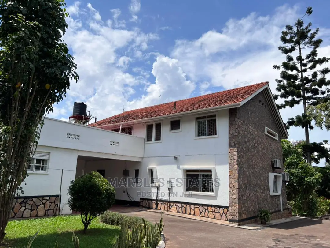 5bdrm Duplex in Bugolobi, Central Division for Rent in Central Division