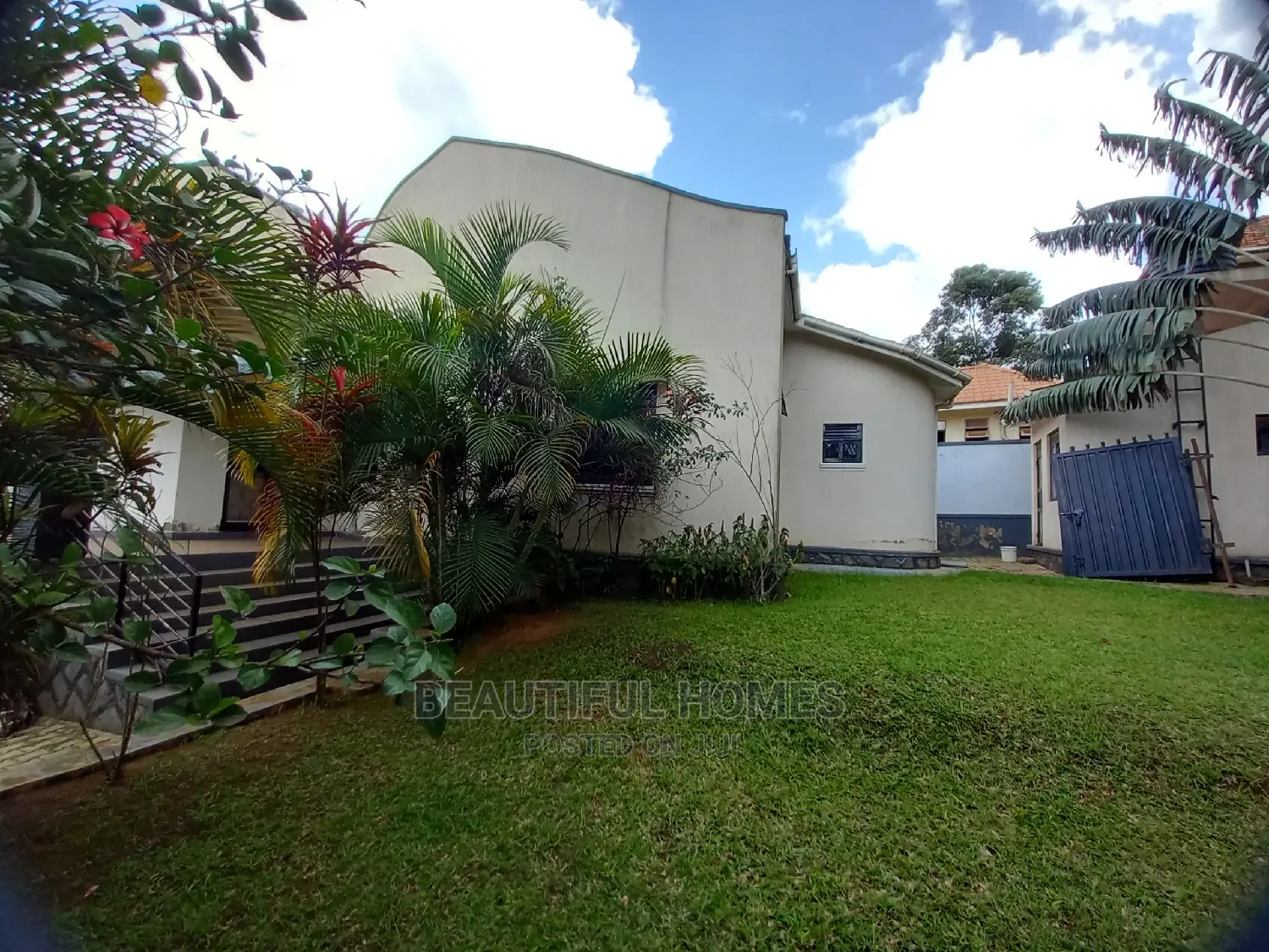 Furnished 4bdrm Bungalow in Kira Wealthy Estate for Sale in Kira
