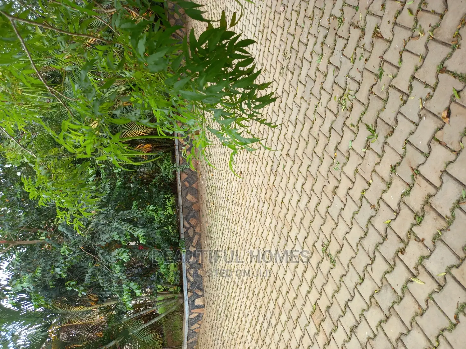 Furnished 4bdrm Bungalow in Kira Wealthy Estate for Sale in Kira