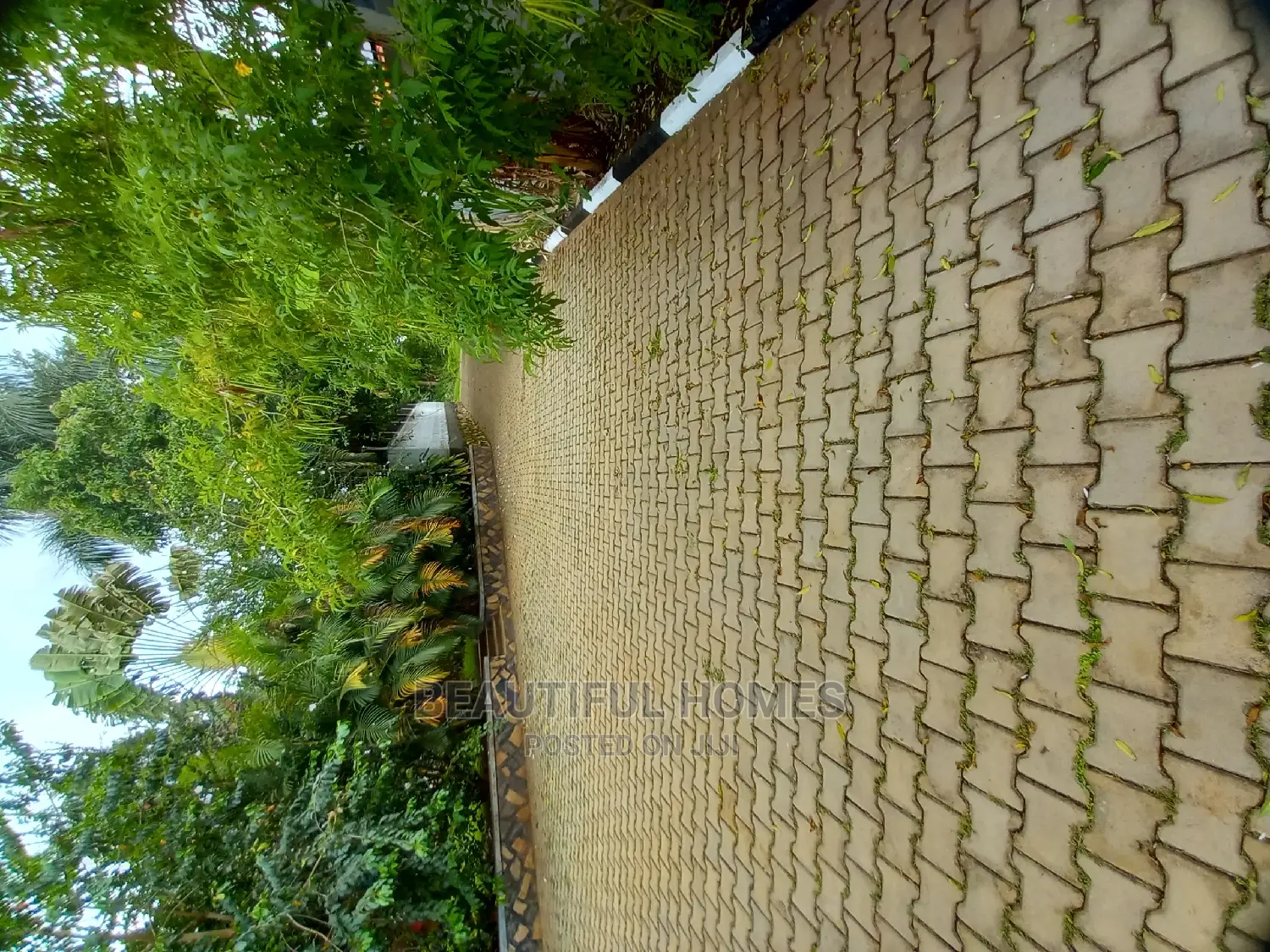 Furnished 4bdrm House in Kira Executive for Sale in Kira