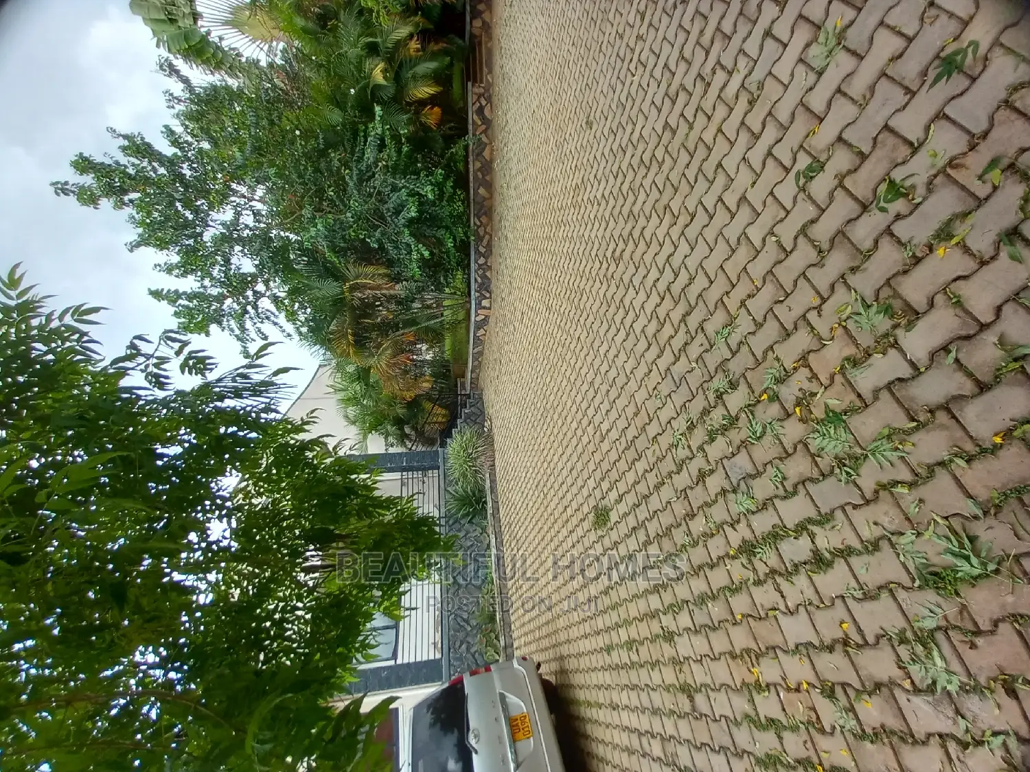 Furnished 4bdrm Bungalow in Kira for Sale in Kira