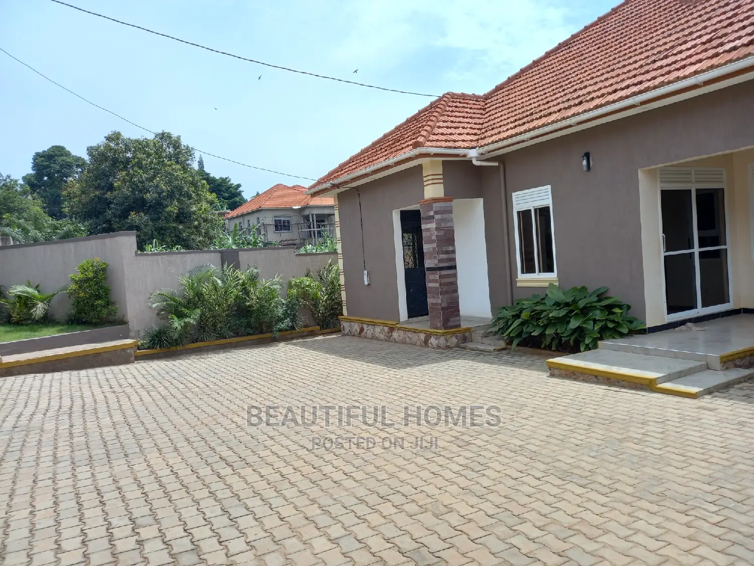 Furnished 4bdrm Bungalow in Kira Ministers for Sale in Kira