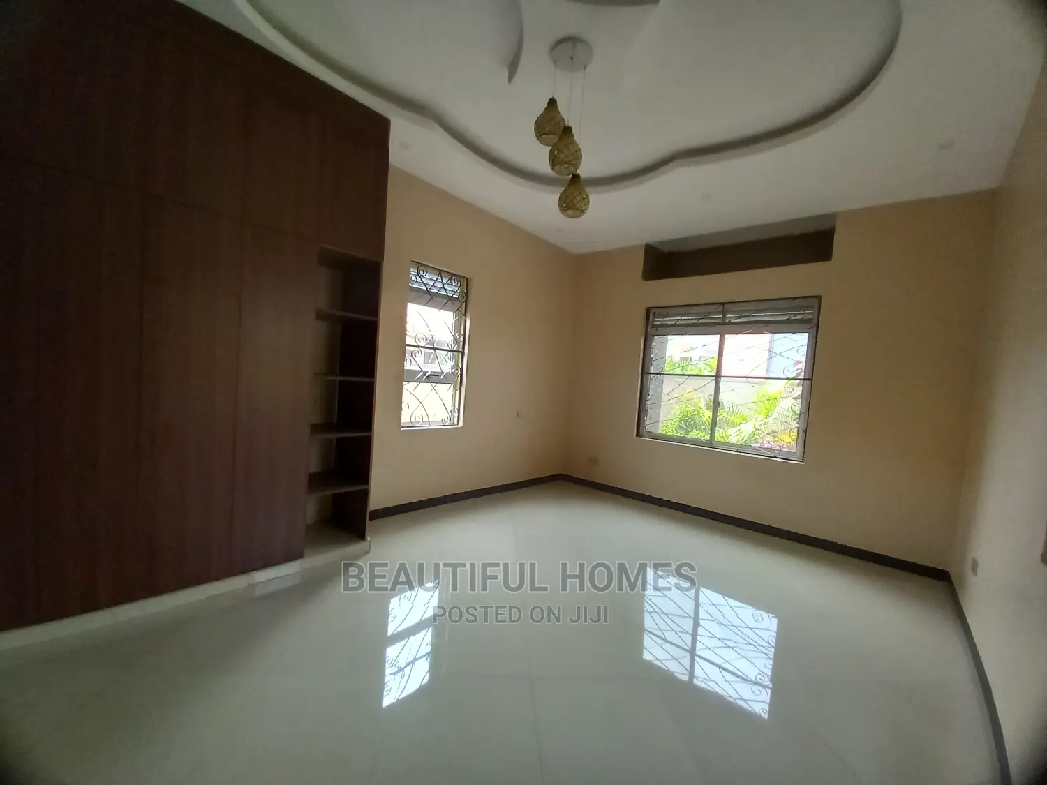 Furnished 4bdrm House in Kira Tarmacked for Sale in Kira
