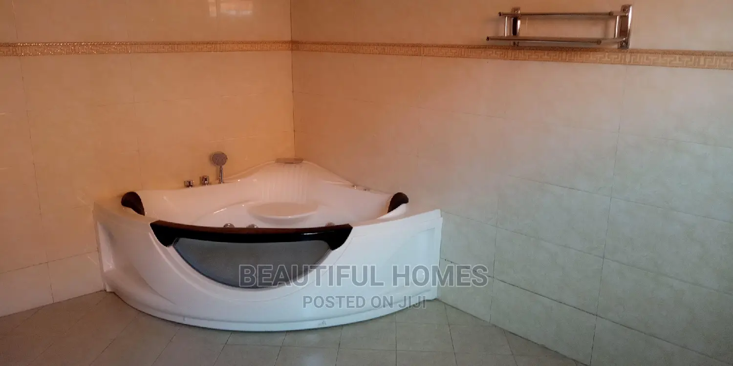 Furnished 4bdrm House in Kira Tarmacked for Sale in Kira