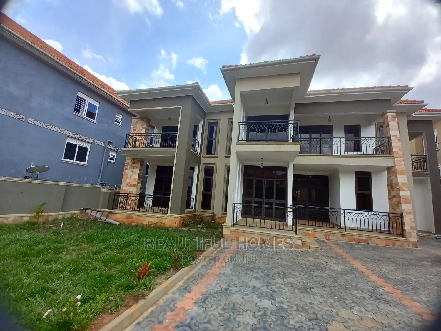Furnished 7bdrm House in Najjera Corporate, Central Division for Sale in Central Division