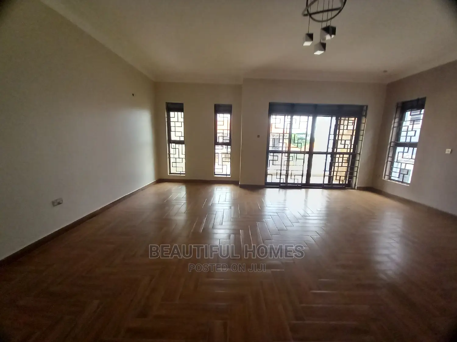 Furnished 7bdrm House in Najjera Corporate, Central Division for Sale in Central Division