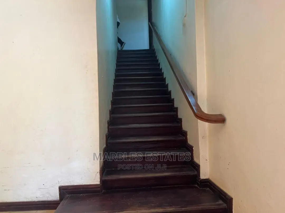 10bdrm House in Kololo, Central Division for Rent in Central Division