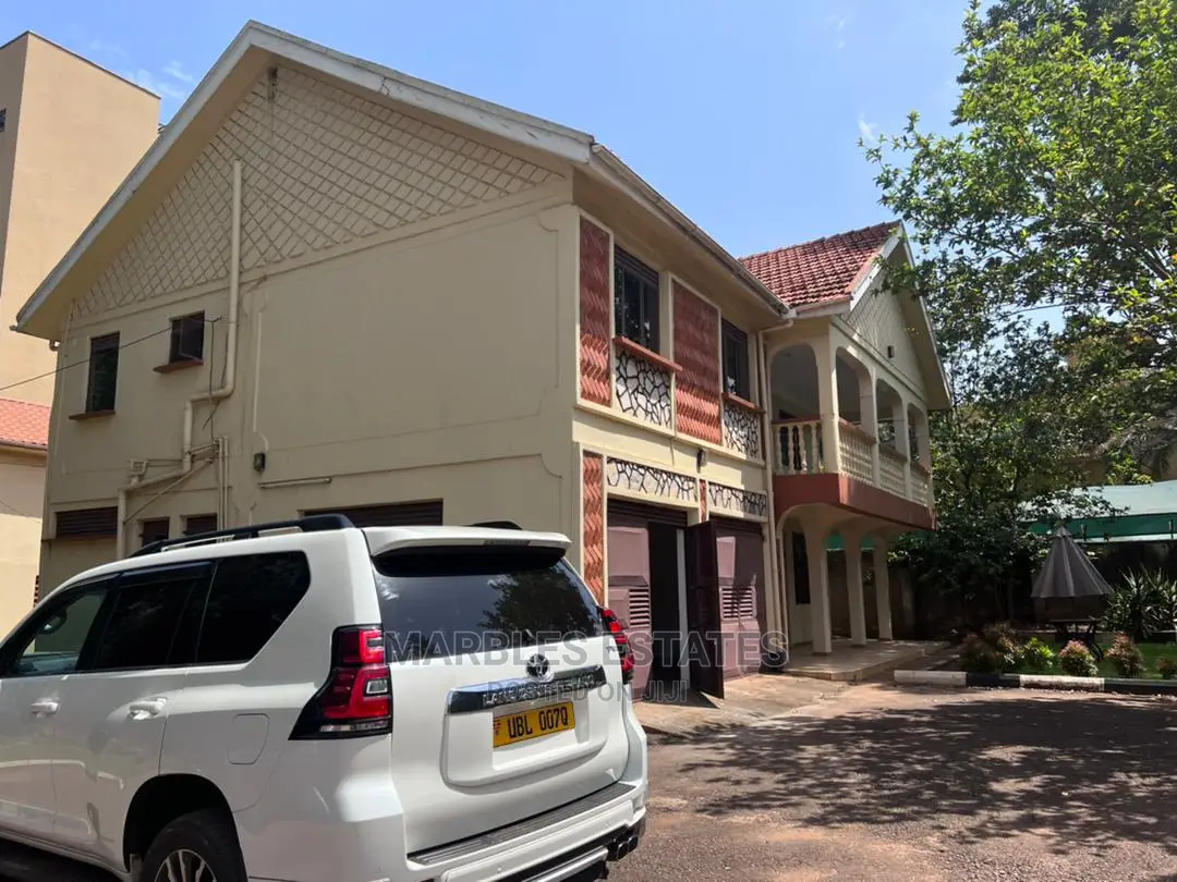 6bdrm Bungalow in Bugoloobi, Central Division for Rent in Central Division