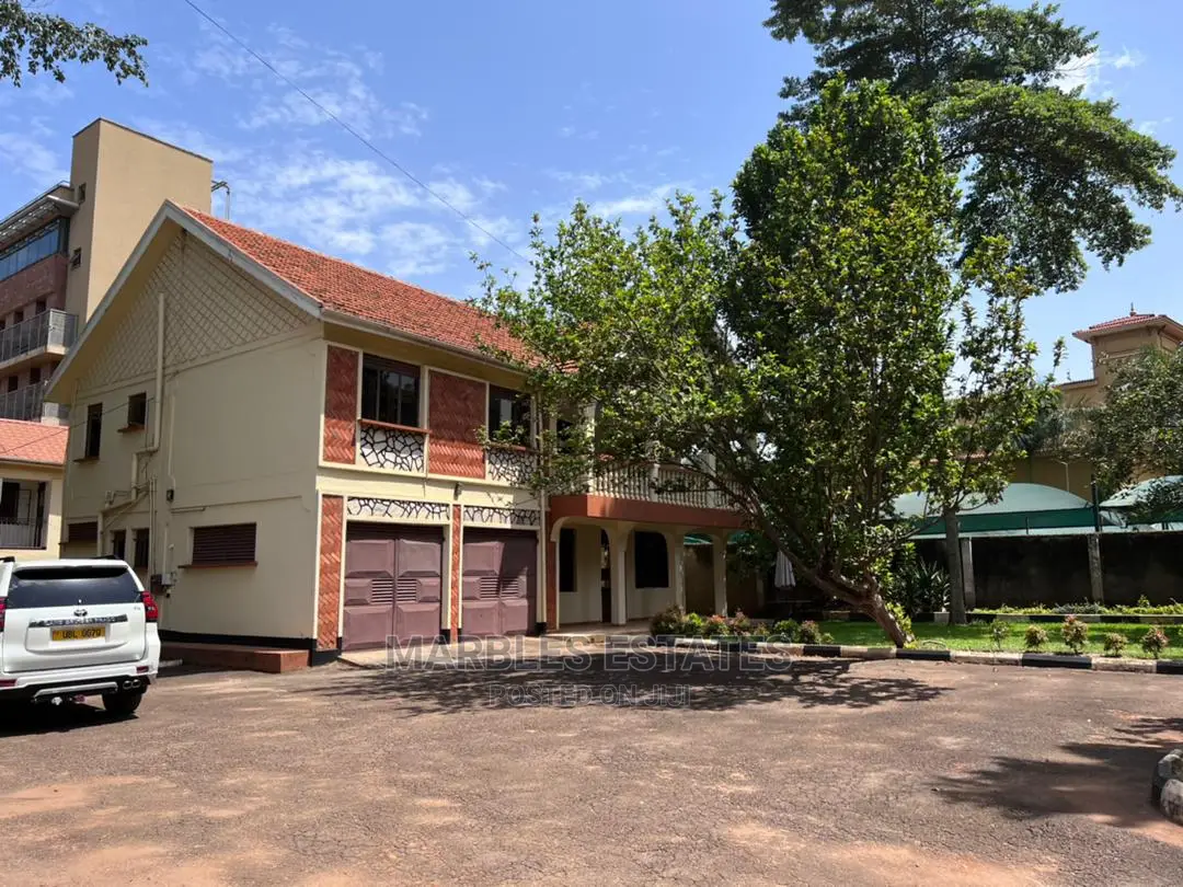 6bdrm Bungalow in Bugoloobi, Central Division for Rent in Central Division