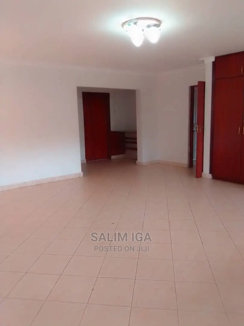 3bdrm Townhouse/Terrace in Kololo Property, Central Division for Rent in Central Division