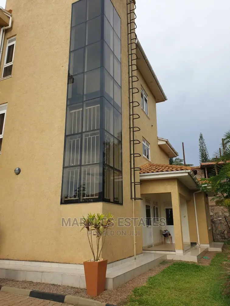 Furnished 7bdrm House in Munyonyo, Central Division for Rent in Central Division