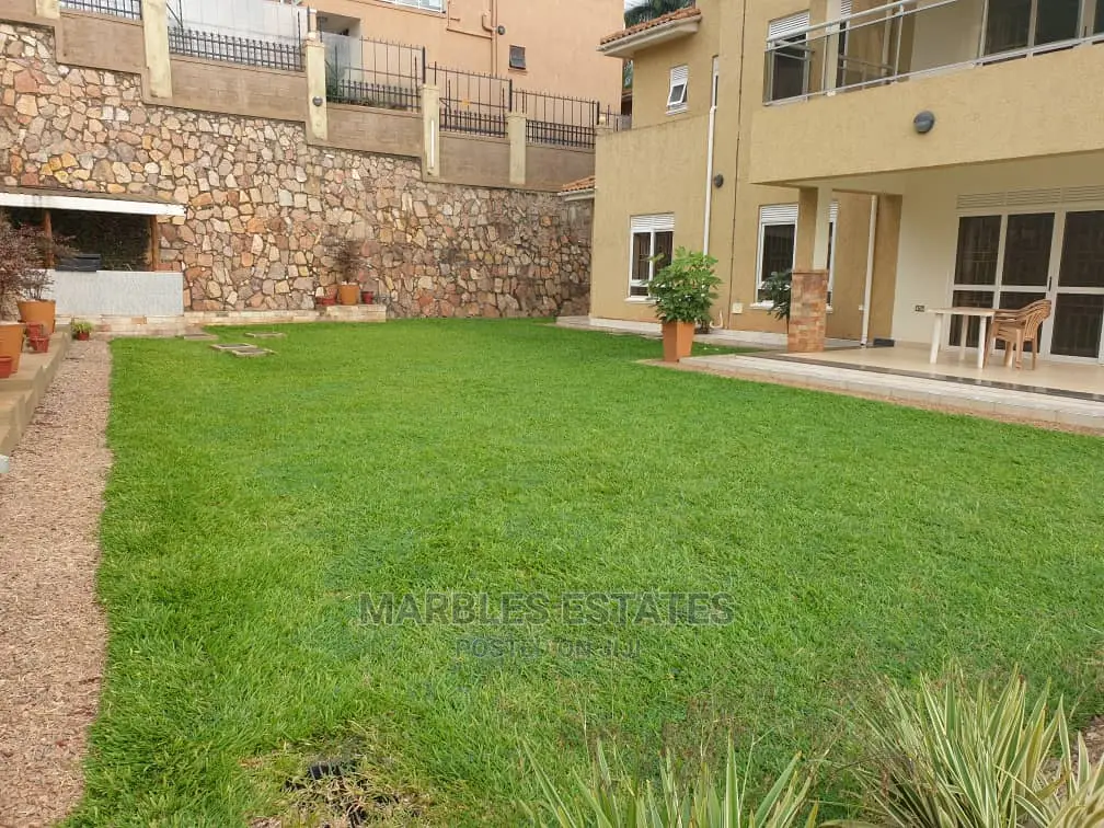 Furnished 7bdrm House in Munyonyo, Central Division for Rent in Central Division
