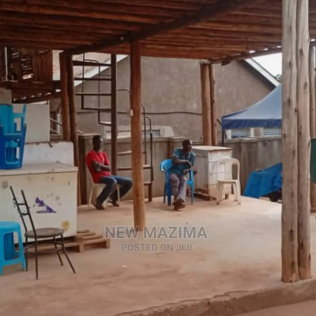 Very Busy Bar and Pool Table Is for Rent Inheart of Makindye in Division B
