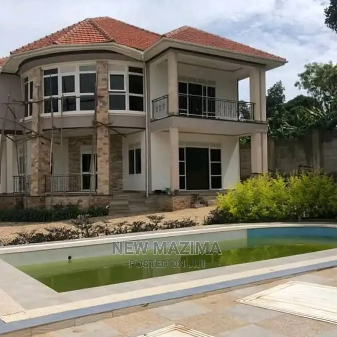 5bdrm Mansion in Ntebe Mpala, Division B for Sale in Division B