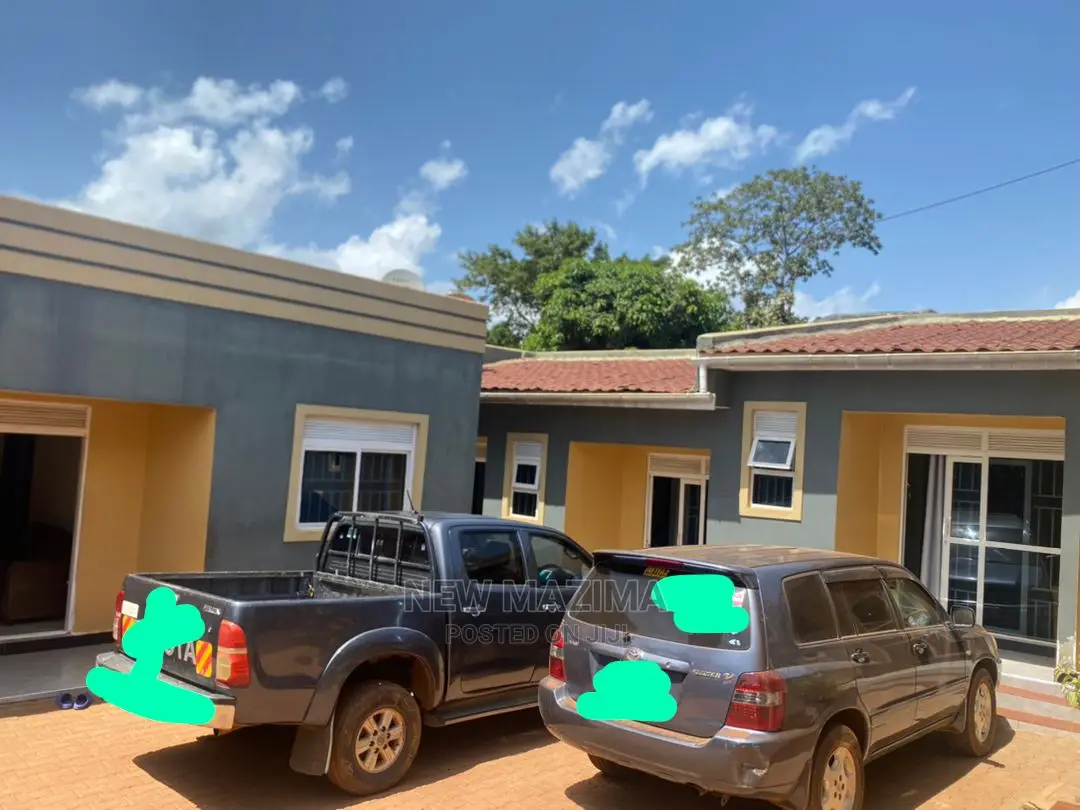 Three Star Hotel Forcedsale After Munyony With Private Title in Division B