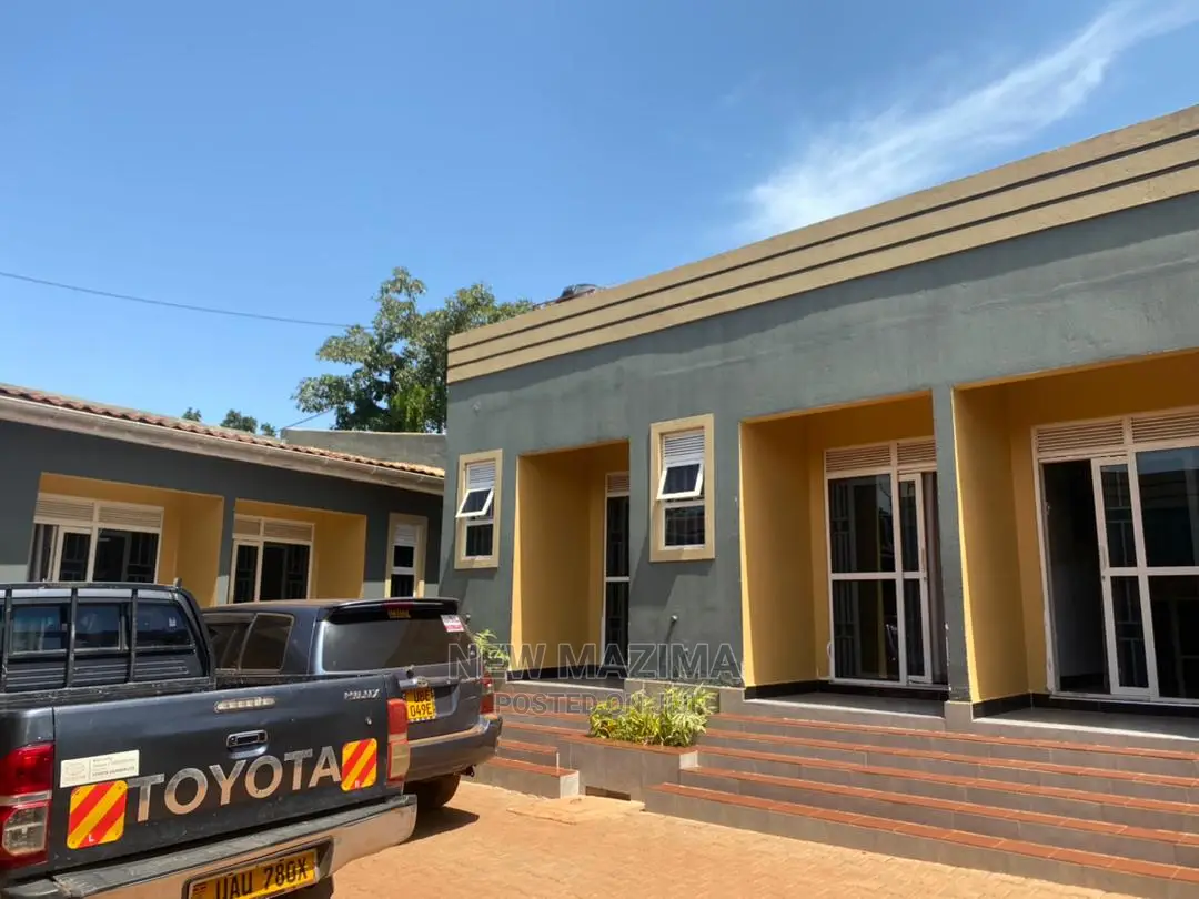 Three Star Hotel Forcedsale After Munyony With Private Title in Division B