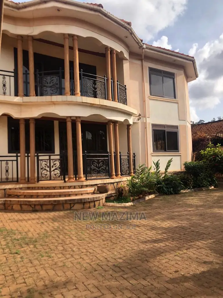4bdrm Mansion in Makindye Heights, Division B for Sale in Division B