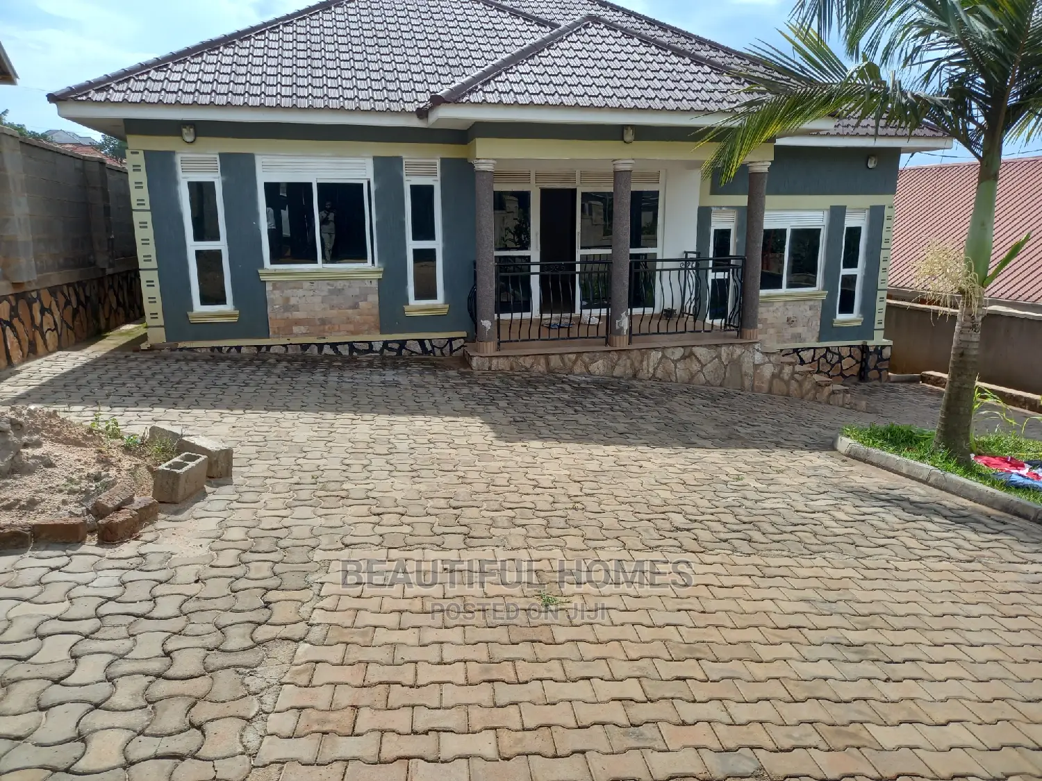 Furnished 3bdrm House in Kira Good for Sale in Kira