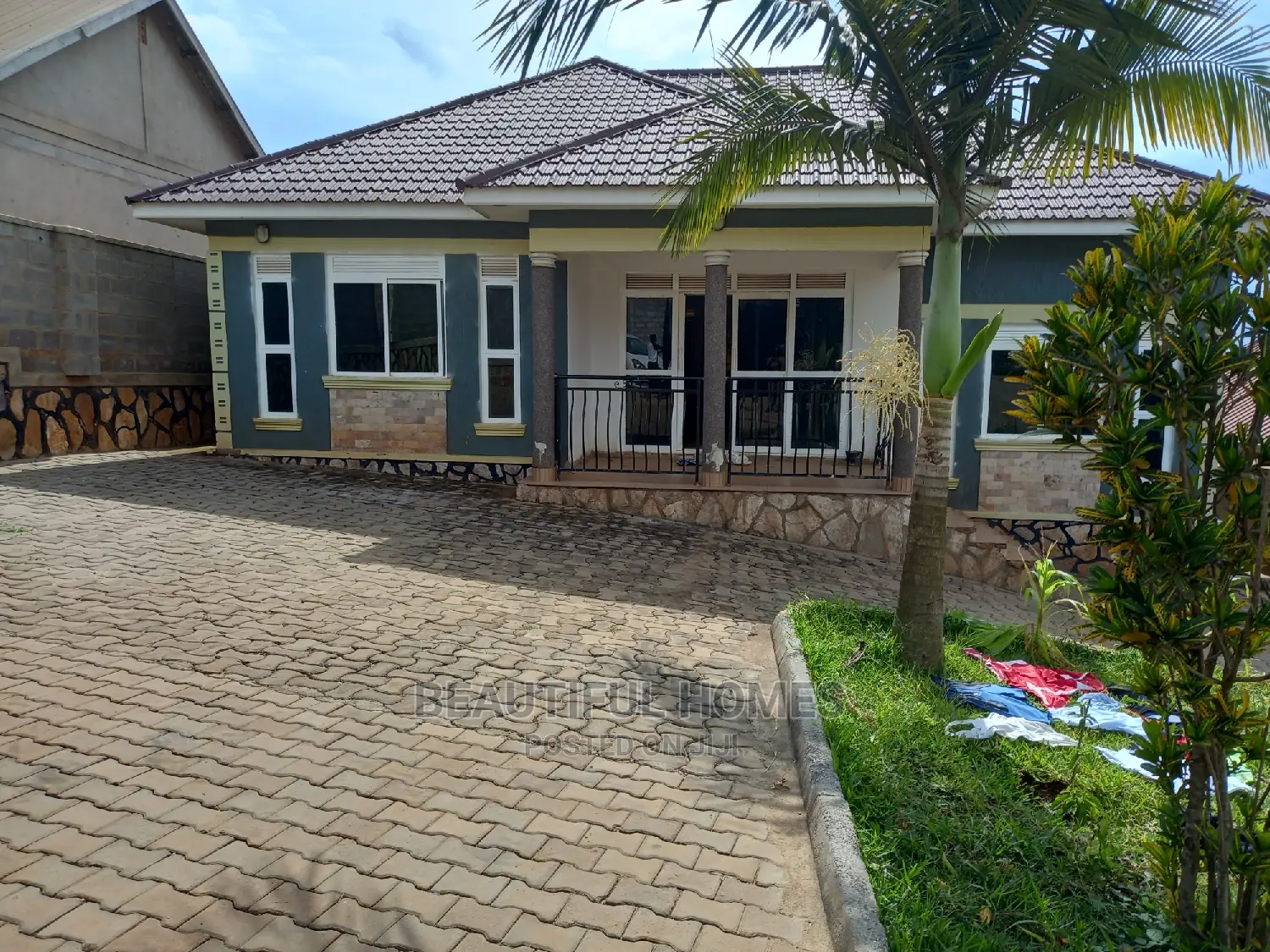 Furnished 3bdrm House in Kira Good for Sale in Kira
