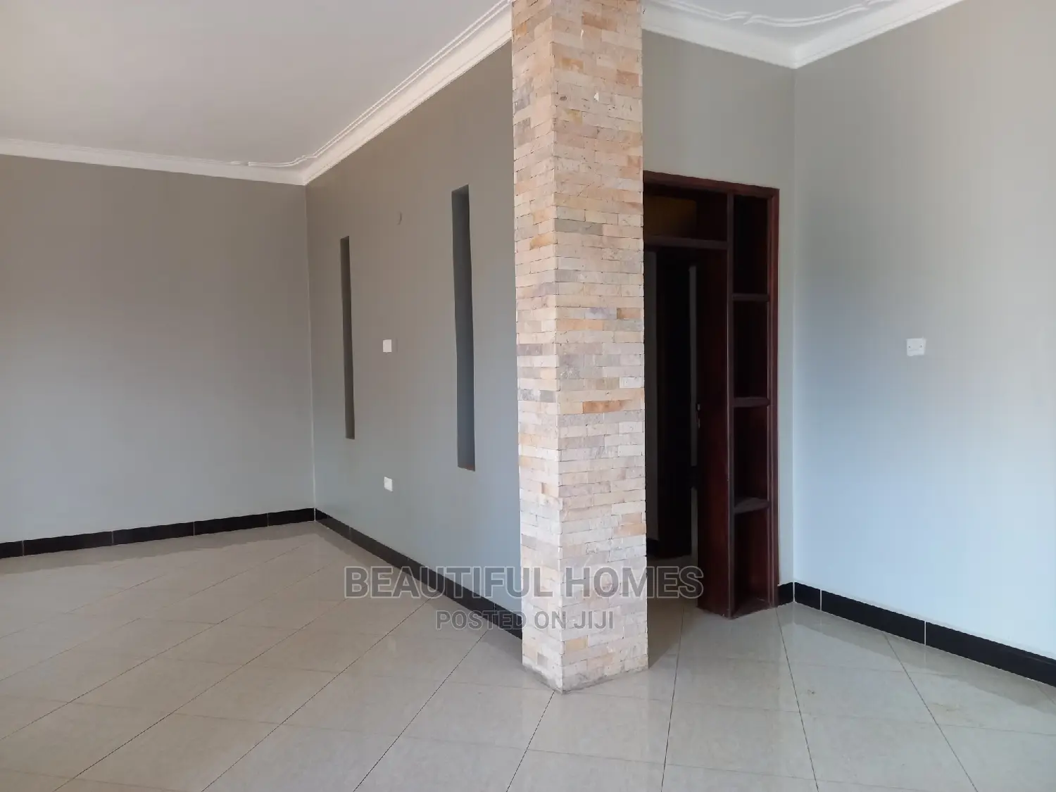 Furnished 4bdrm House in Kira Organised for Sale in Kira