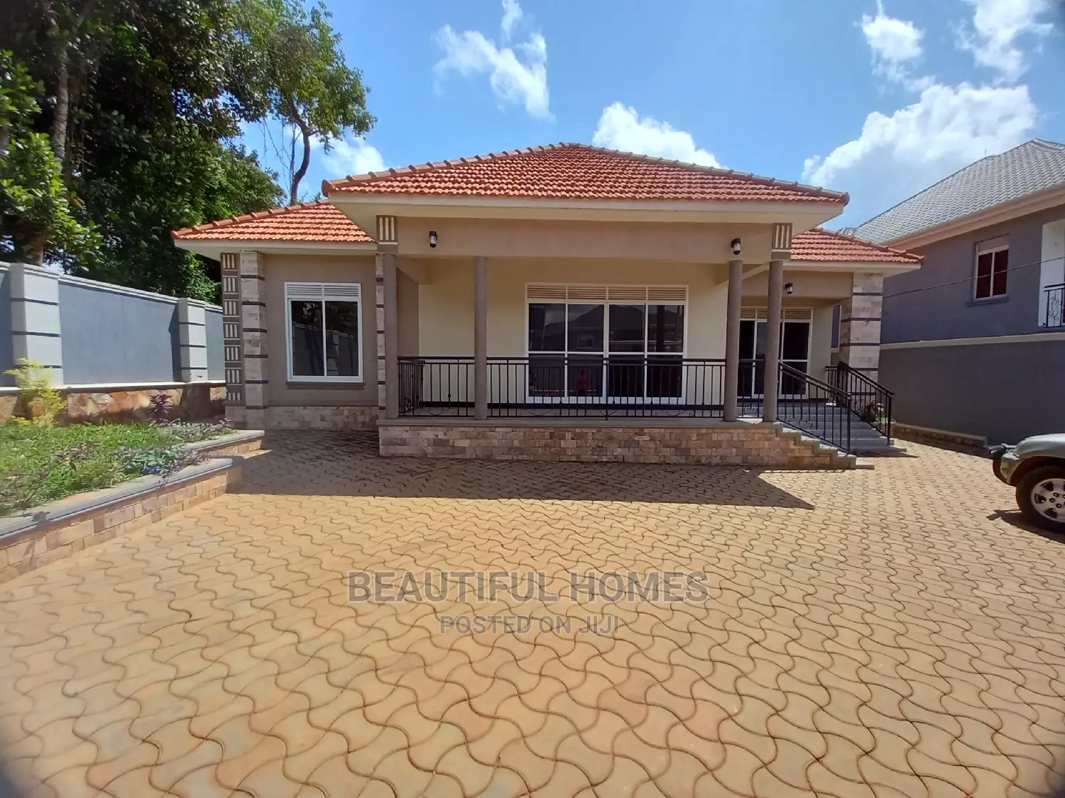 Furnished 4bdrm Maisonette in Kira for Sale in Kira
