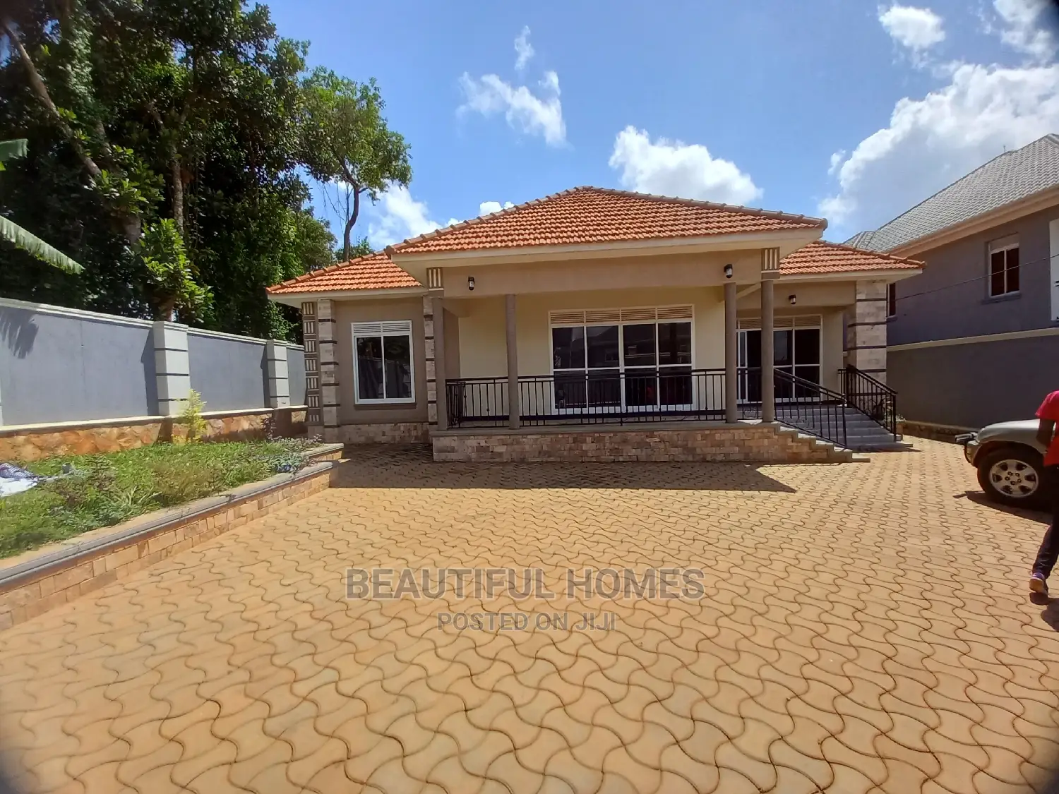 Furnished 4bdrm Maisonette in Kira for Sale in Kira