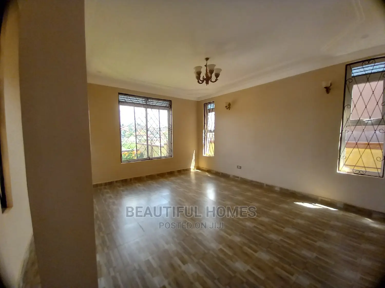 Furnished 4bdrm Duplex in Kira Corporate for Sale in Kira