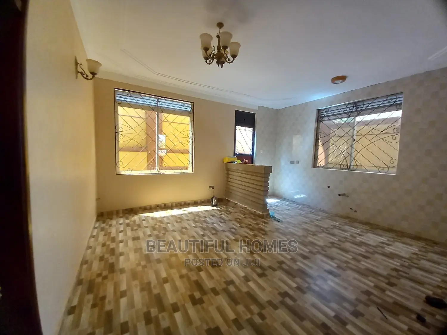 Furnished 4bdrm Duplex in Kira Corporate for Sale in Kira