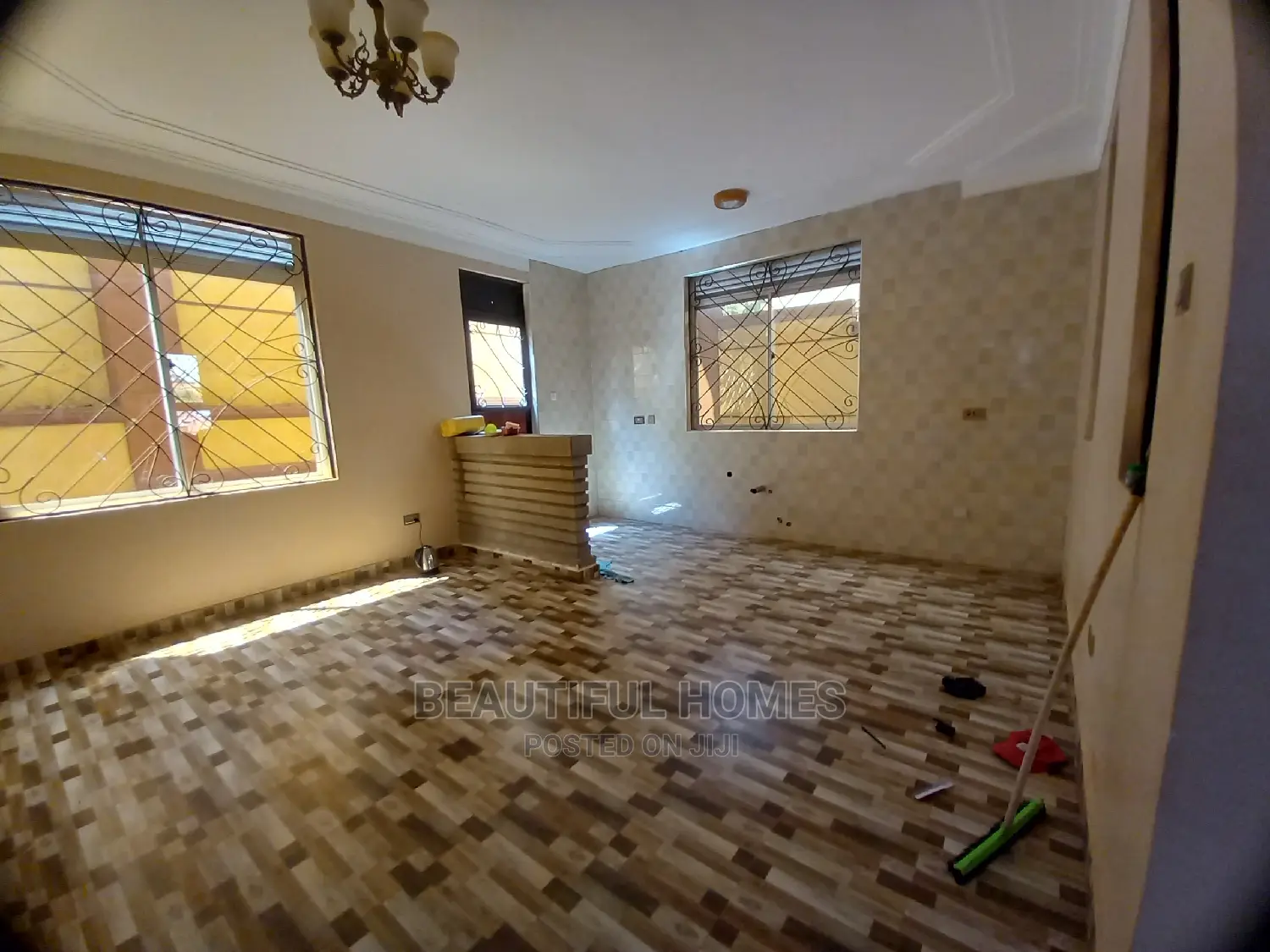 Furnished 4bdrm House in Kira Ministers for Sale in Kira