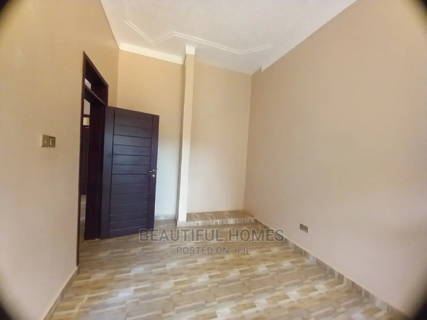 Furnished 4bdrm Mansion in Kira Tarmacked for Sale in Kira