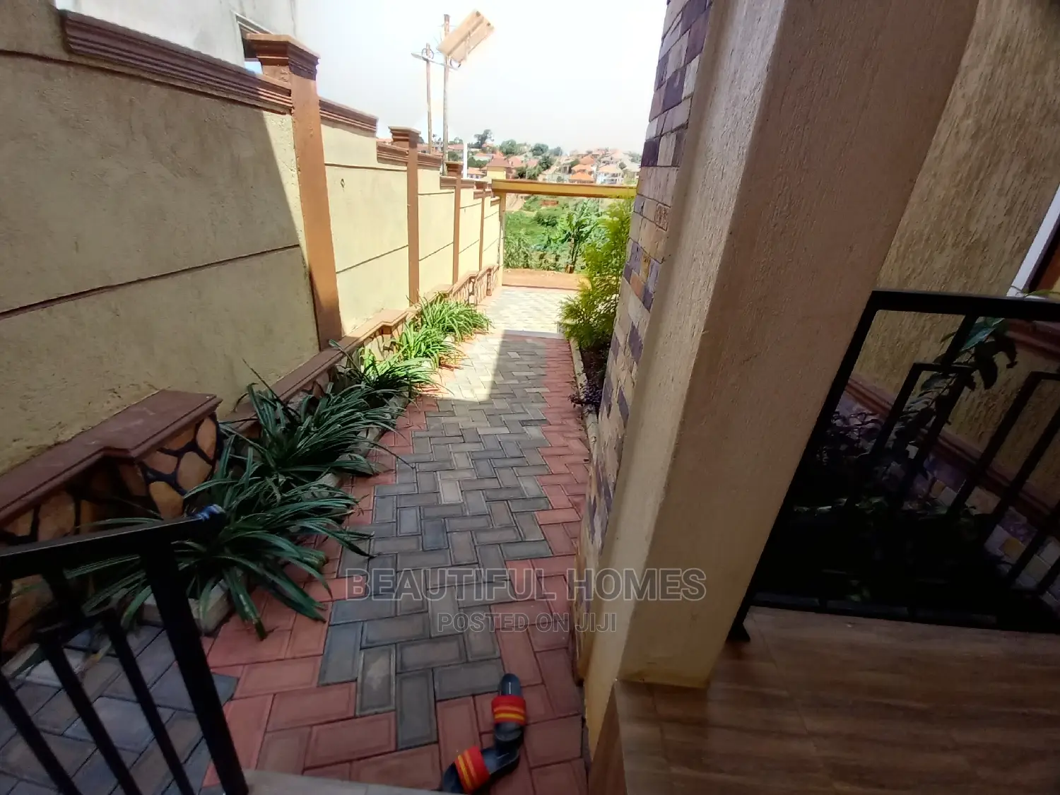 Furnished 4bdrm House in Kira First Class for Sale in Kira