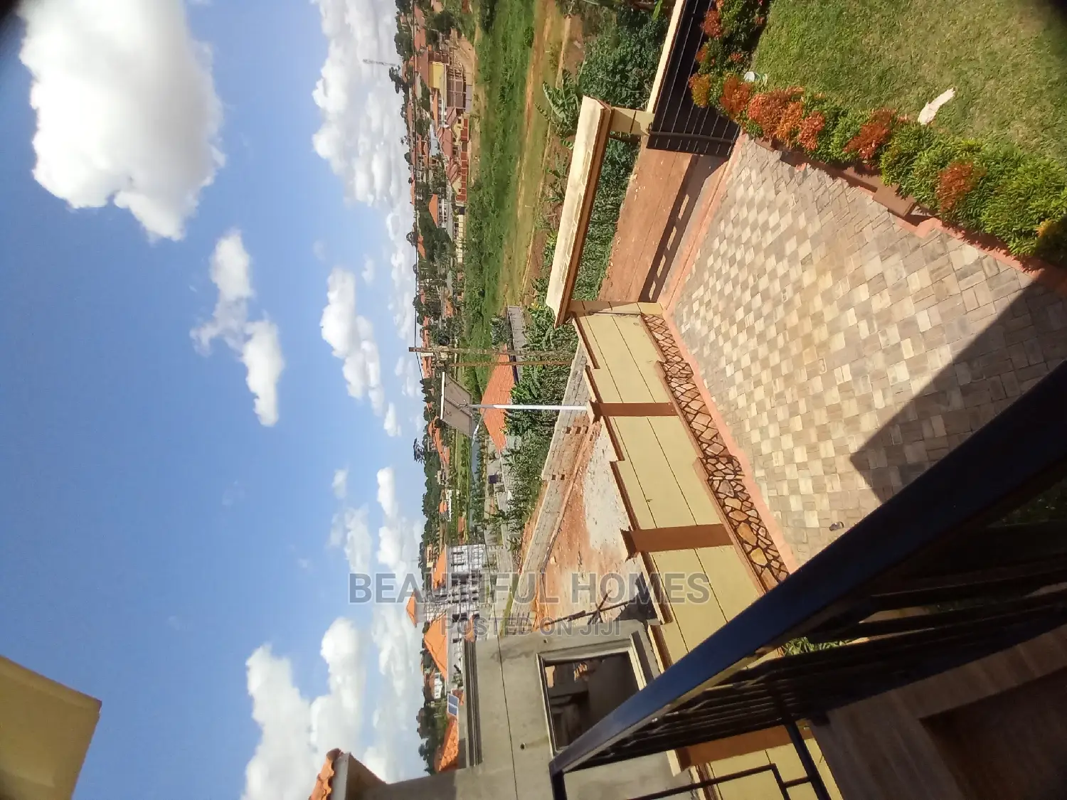 Furnished 4bdrm Maisonette in Kira Corporate for Sale in Kira