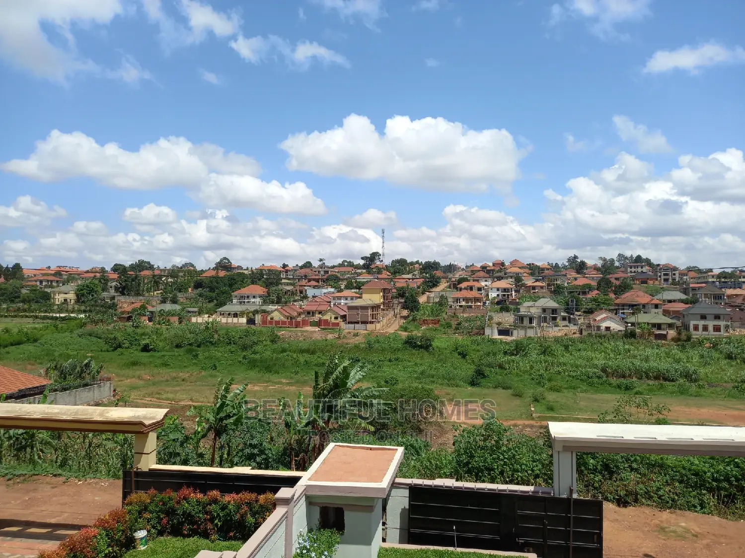 Furnished 4bdrm Duplex in Kira Ministers for Sale in Kira
