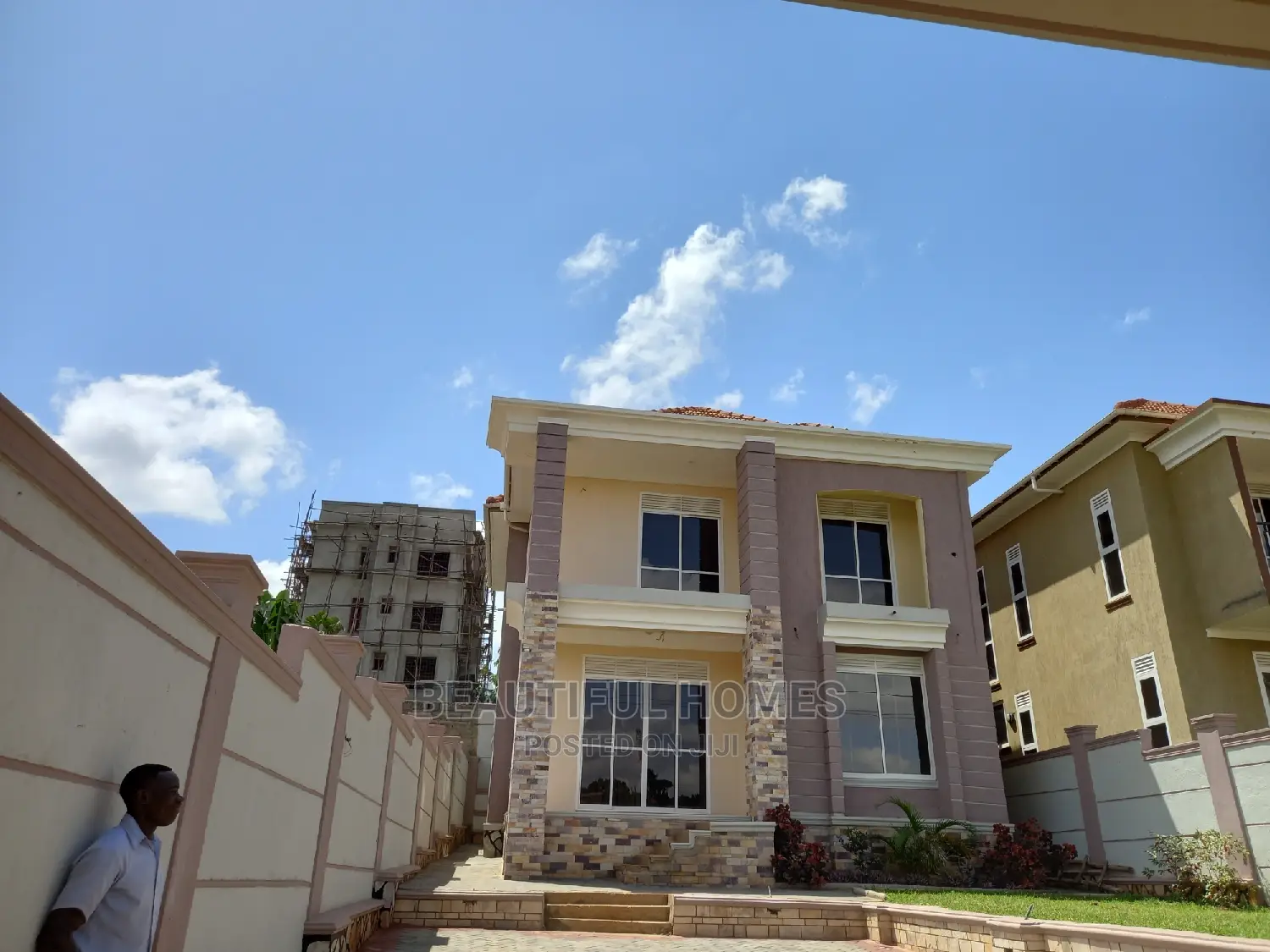 Furnished 4bdrm Duplex in Most High End, Kira for Sale in Kira