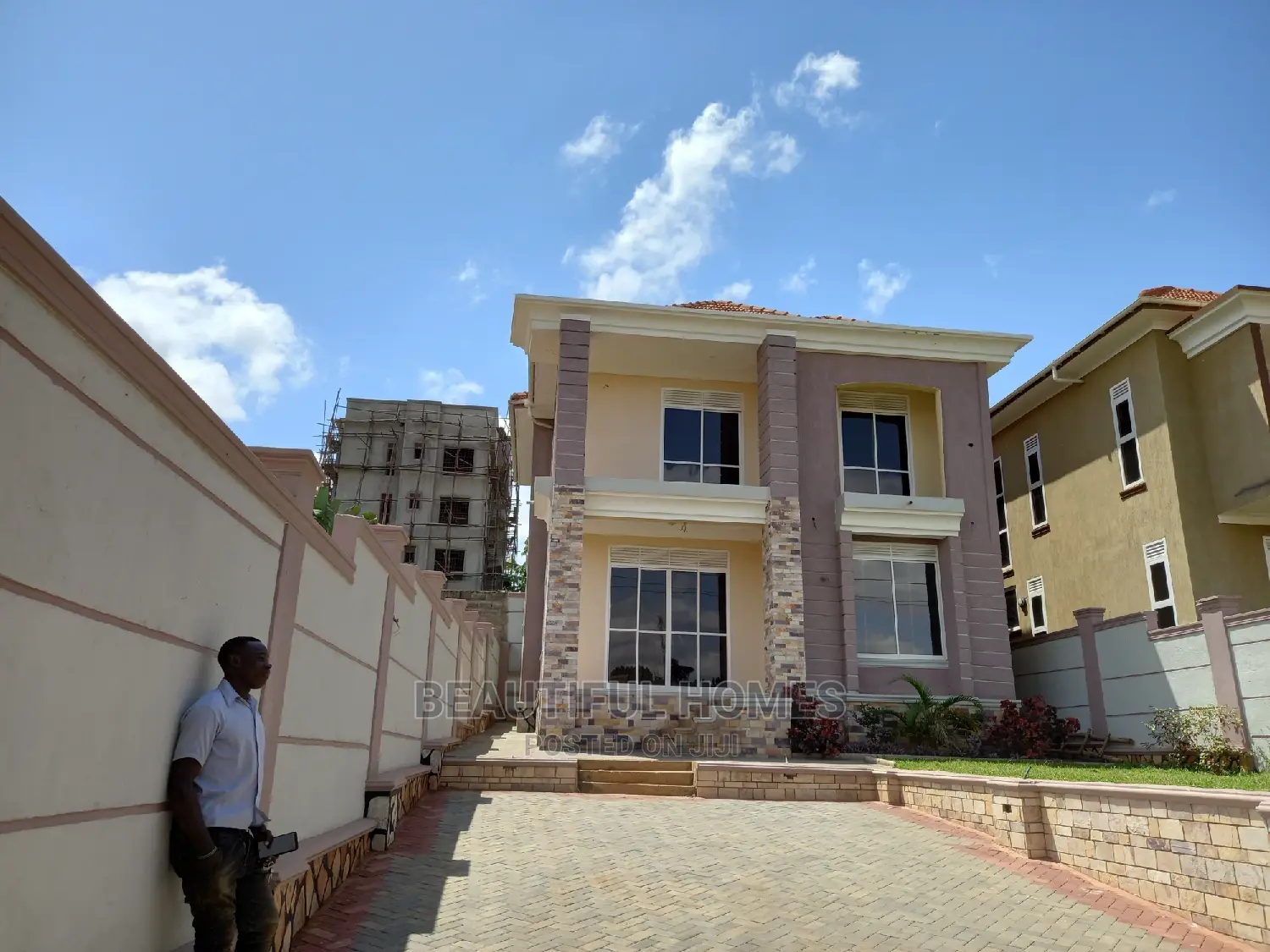 Furnished 4bdrm Duplex in Most High End, Kira for Sale in Kira
