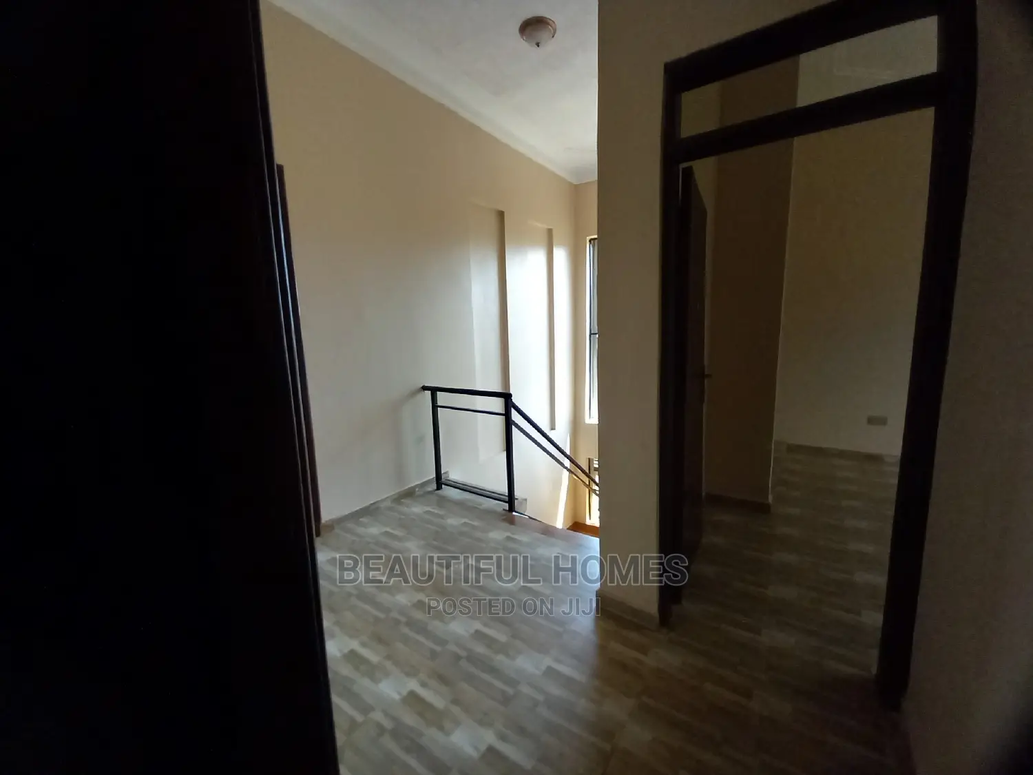 Furnished 4bdrm Mansion in Kira Rich for Sale in Kira